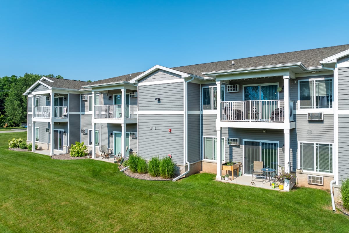 Photos and Video of Riverbank Apartments in Howard, WI